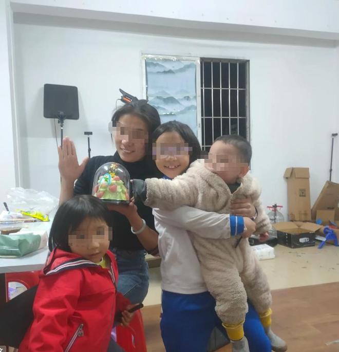 ：家庭背景曝光哥嫌她无理取闹回应麻将胡了网址福建4娃妈拒补票后续(图10)